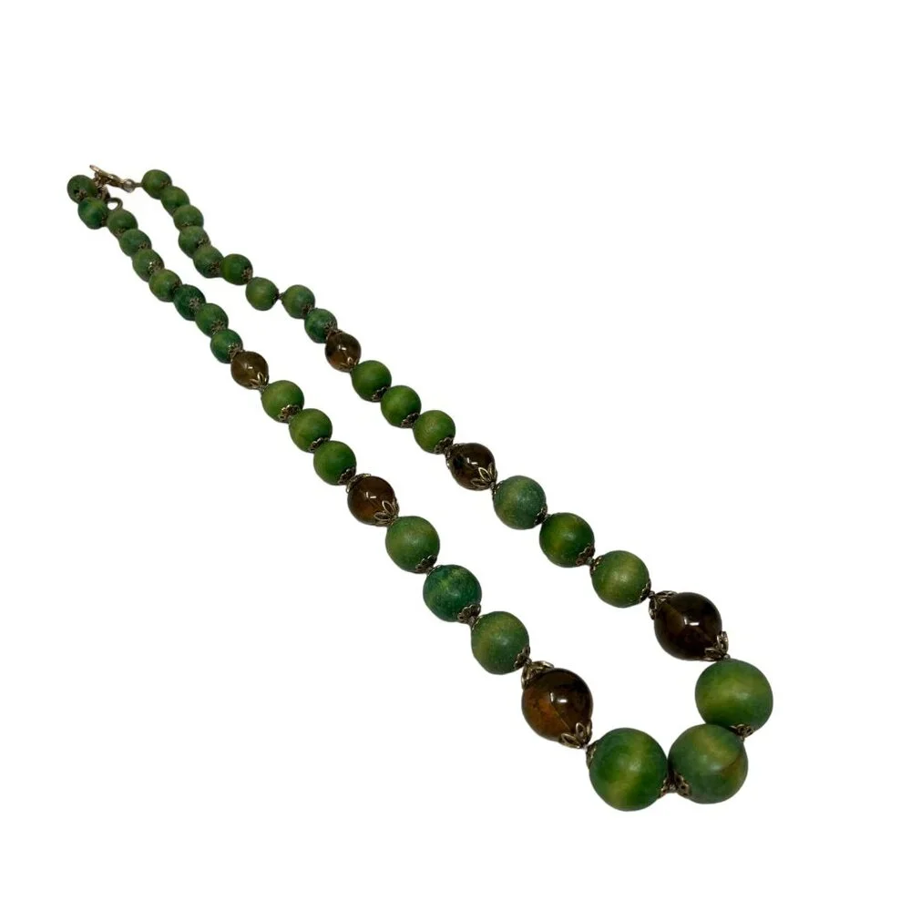 Liz Claiborne Necklace Green Wood Glass Beads Gold Tone Toggle Clasp‎